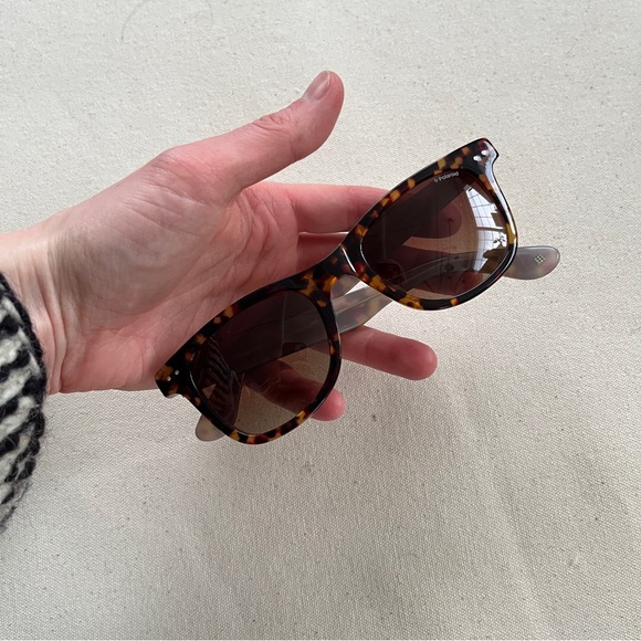 Polarized Polaroid Tortoise Shell Sunglasses - Picture 4 of 4